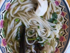 -鑫花溪牛肉米粉(人民广场店)
