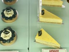 -UNI UNI(环亚凯瑟琳店)