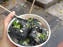 -黑色经典·长沙臭豆腐(粤华路店)