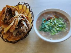 -洪峰浩老北京烧饼夹肉(角门路店)