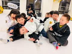 -勇气斑马·巴西柔术&跆拳道(浦东三林店)