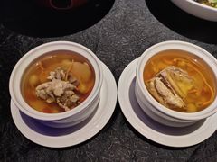 鲜莲子松茸老鸡汤-墨宴(西洋湖店)