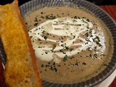 -WOLFGANG PUCK KITCHEN & BAR(迪士尼小镇店)