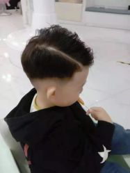 -Oh my head儿童理发(绿地·新田360店)