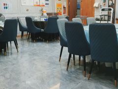 大堂-新天明砂锅鱼头煲