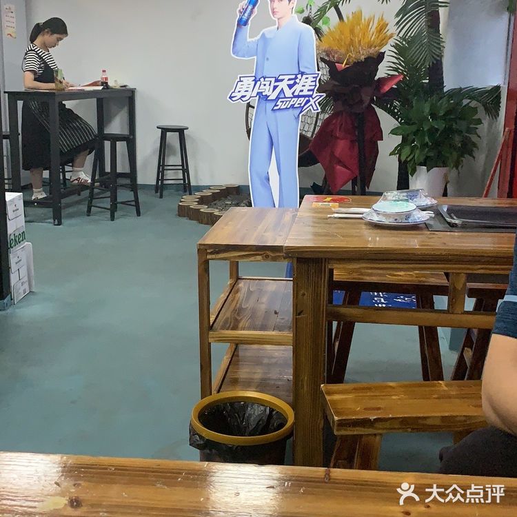 龙虾烧烤，美人佳肴
