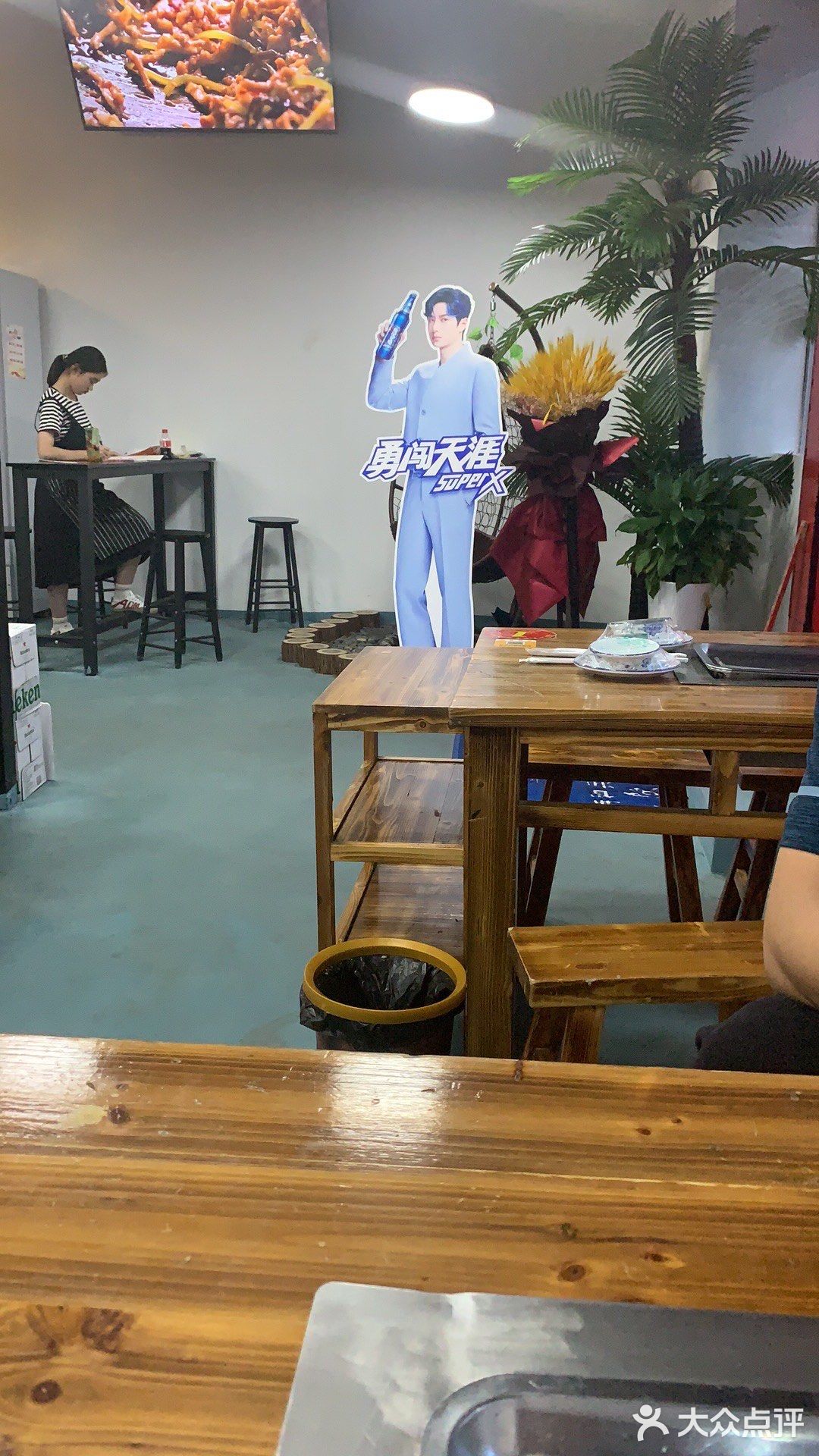 龙虾烧烤，美人佳肴