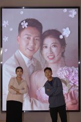 -乐派诗婚纱摄影