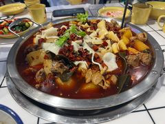 -晓彭肥肠鸡·泡椒鸡火锅(水木天地店)