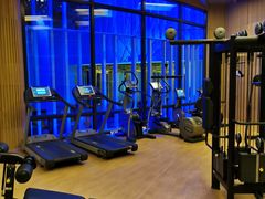 -上海滴水湖皇冠假日酒店