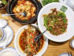 -费大厨辣椒炒肉(万家丽一店)