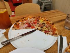 -城市大道红炉披萨烘焙坊