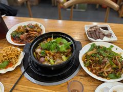 -鱼众不同·鸡公煲·烤全鱼(国顺路店)