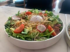 藜麦窝蛋沙拉-The Rug Cafe(王府中环店)