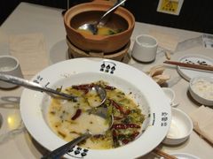 -渔语鱼酸菜鱼新川菜(来福士店)