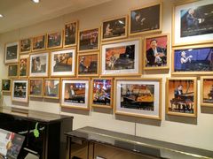 -柏斯音乐艺术中心·钢琴·吉他(上音店)