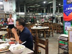 大堂-四川小胡子海鲜(丁村万人海鲜广场店)