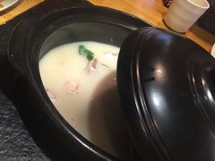 -洪氏嗨捞·广东猪肚鸡·椰子鸡火锅(西咸万象城店)