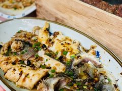 豆豉蒸鱼骨-龙桥私厨·姜花菊花过桥鱼·顺德菜(容桂店)