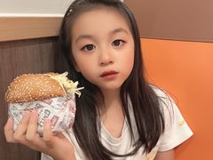 -The Habit Burger Grill 哈比特汉堡(世博店)