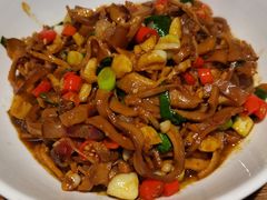 笋干焖腊肉-辣得叫湘菜(四明店)