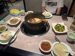 -野·大山里野生菌石锅土鸡(益田假日店)