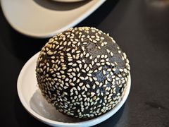 黑金芝麻球-麻六记(凤凰汇店)