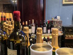 -龙虾酒吧扒房(宁波香格里拉店)