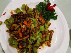 青椒牛肝菌-朱家小厨(红塔西路店)