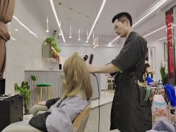 -IN HAIR艺术+造型