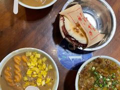 -老兰家传统烧烤炒菜泡馍(小南门店)