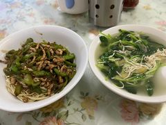青椒肉丝盖浇面-老虎面馆
