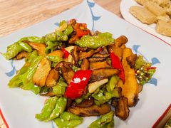 -缘生态云南菜·野生菌庭院餐厅(华侨城店)