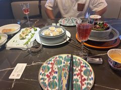 -海派悦庭·海胆烧麦·新融合菜(凯德广场店)