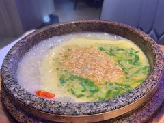 石锅龙虾泡饭-钳小柒·小龙虾蓝龙王烧烤夜宵(长寿路店)