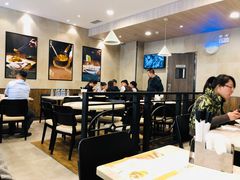 大堂-康师傅私房牛肉面(马泉营奥莱店)