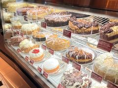 面包甜点陈列柜-The Cheesecake Factory 芝乐坊餐厅(王府中環店)