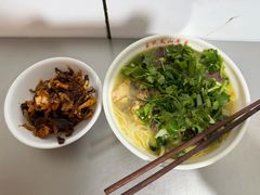 -文山荷鲜居(翠湖店)