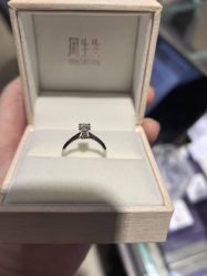 -周生生Chow Sang Sang(先天下店)