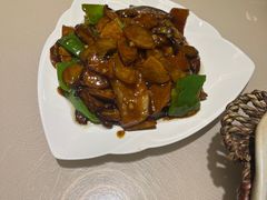 -老码头黑皮肘子锅包肉(赣水路店)