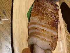 香烤猪颈肉配秘制蘸料-正泰餐厅AmazingThai(亦庄店)