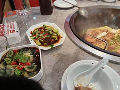 -鲁员外地锅鸡地锅鱼(古墩路店)