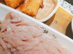 -老牌坊云南鱼豆花火锅(哈西万达店)