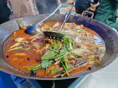 -丹水桥地锅鱼·翘嘴鲌·地方特色全鱼宴(丹江口大坝店)