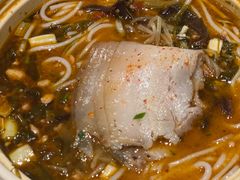 -SHAN山(前滩太古里店)