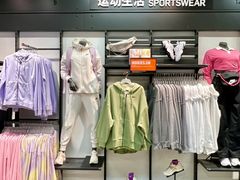 -百年港湾奥特莱斯(香炉礁店)