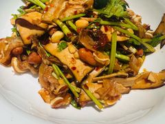 -费大厨辣椒炒肉(悠唐购物中心店)