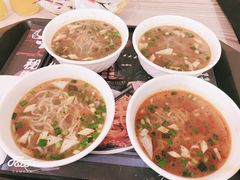 -十三朝牛馍王擀面皮(骡马市店)