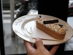 -Fridi Patisserie Cafe