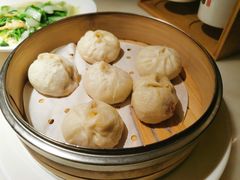 黑猪肉老面小笼包-佬肥猫(国华广场店)